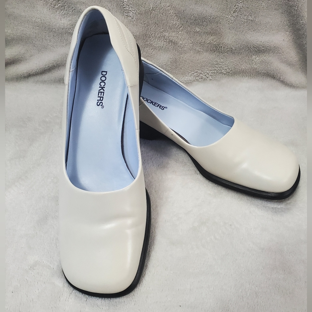 Dockers White Leather Square Toe Platform heel Women's Size 8 Worn Once